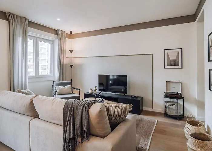 Ofir - 2 Bedrooms And Office In Alvalade