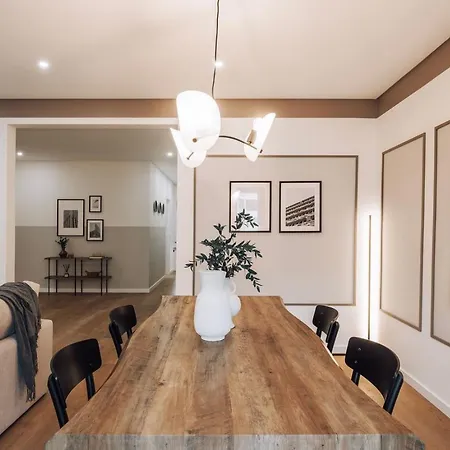 Ofir - 2 Bedrooms And Office In Alvalade ליסבון